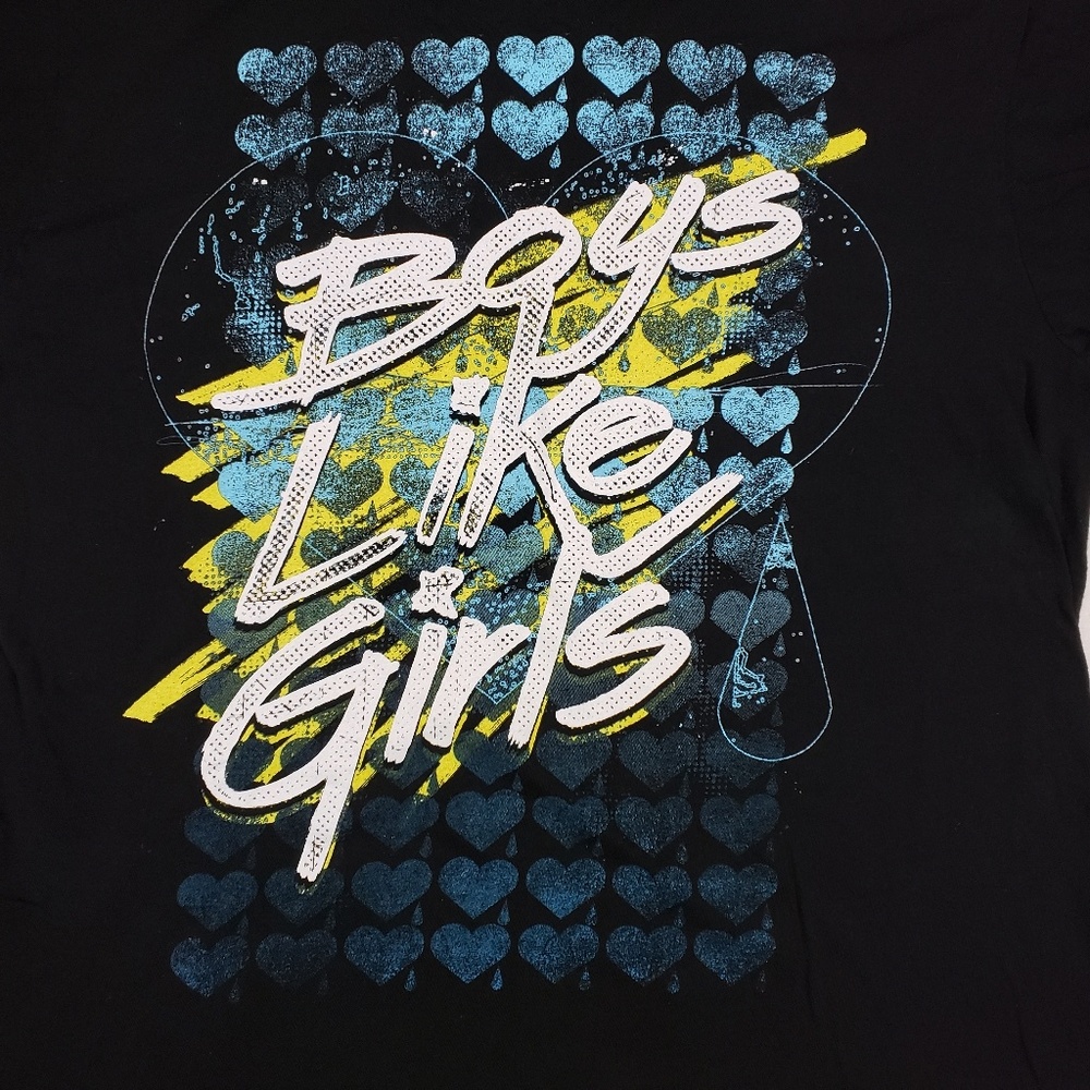 Boys like girls band tee